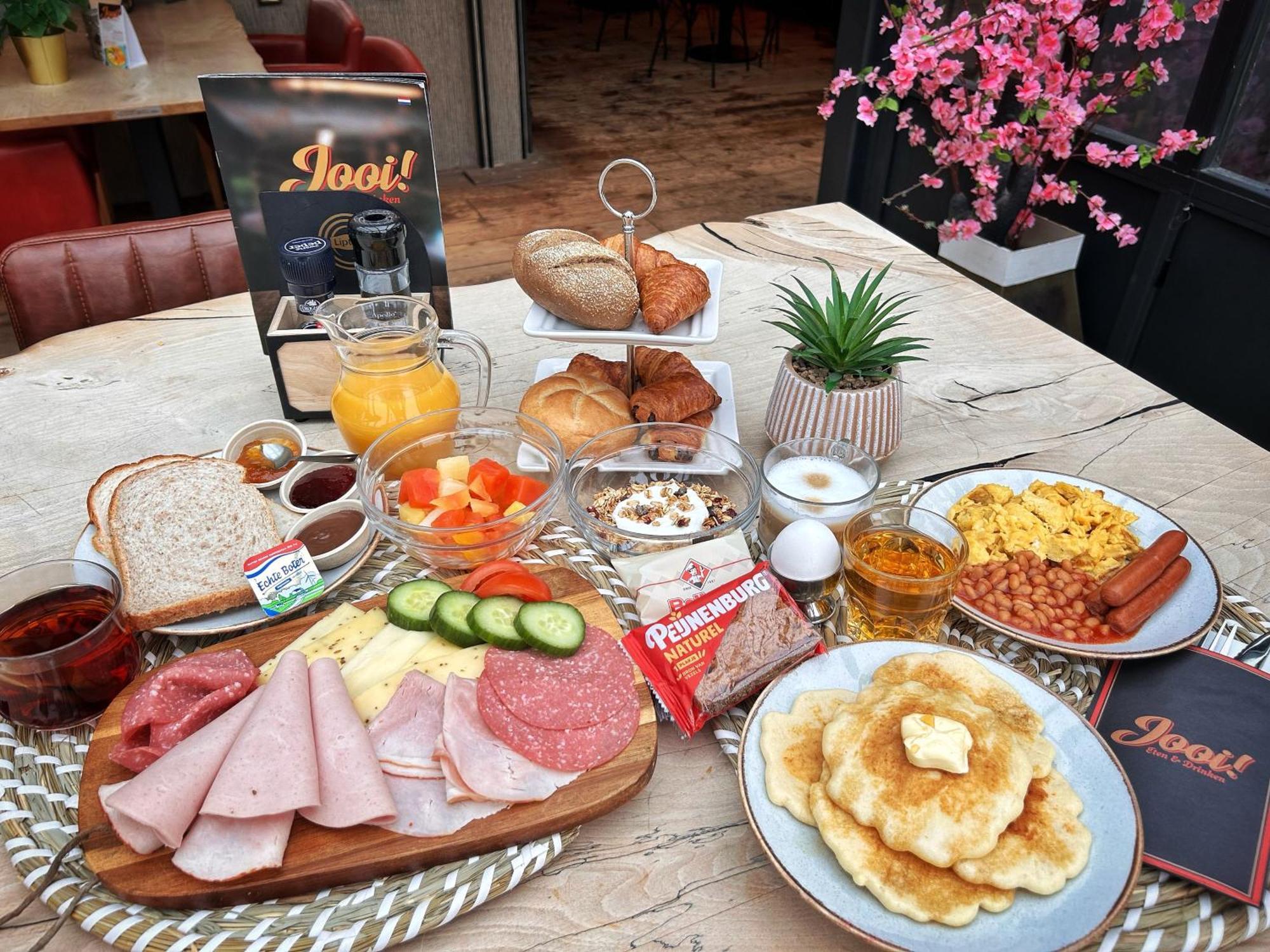 Hotel De Boei 에크몬드안지 외부 사진